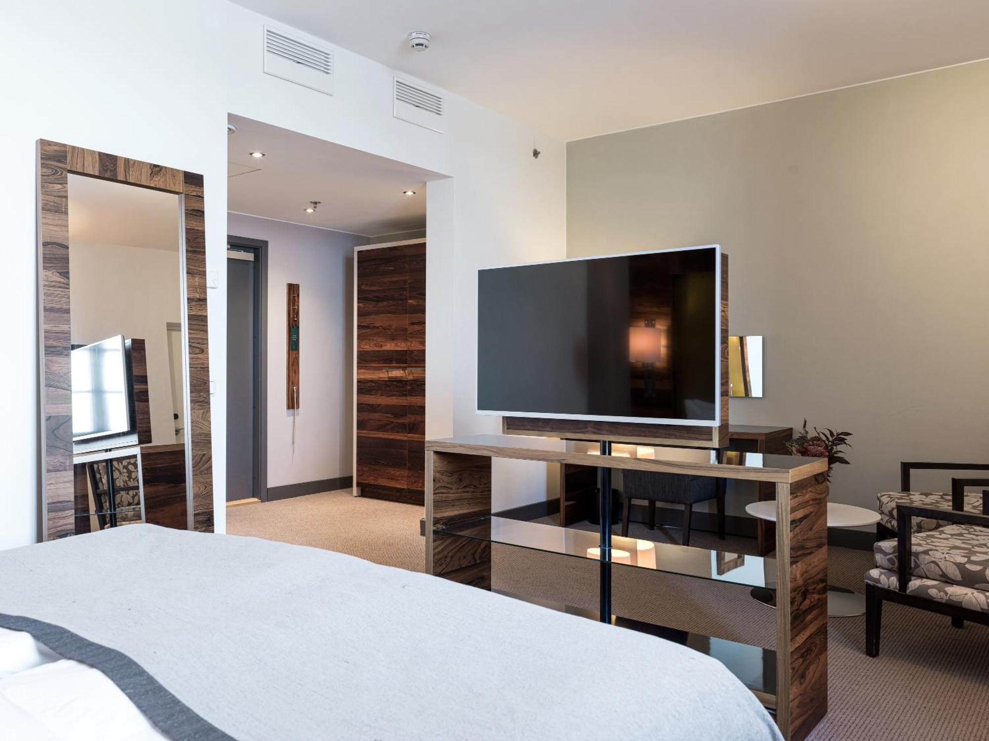 Elite Hotel Marina Tower, Spa & Resort Нака Экстерьер фото